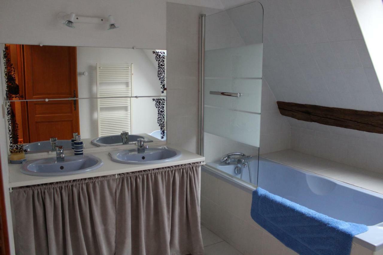 Domaine De La Touche Mosnay Bed & Breakfast Bagian luar foto